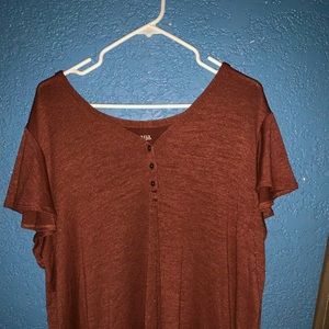 Casual top. Free of stains & Tears